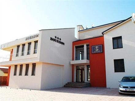 Hotel Bourbon Vama Veche Eksteriør billede
